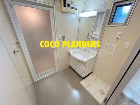 洗面設備　２０５号室のお写真の為現状優先となります！