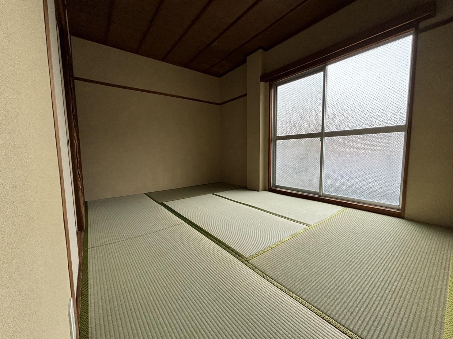 その他部屋・スペース　バルコニーに面した和室6帖♪畳貼替済！