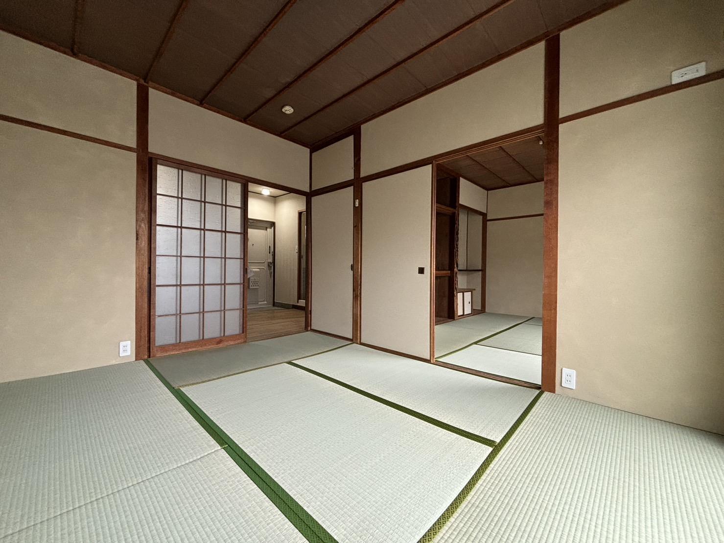 居室・リビング　ゆったりとくつろげる和室6帖♪畳貼替済！