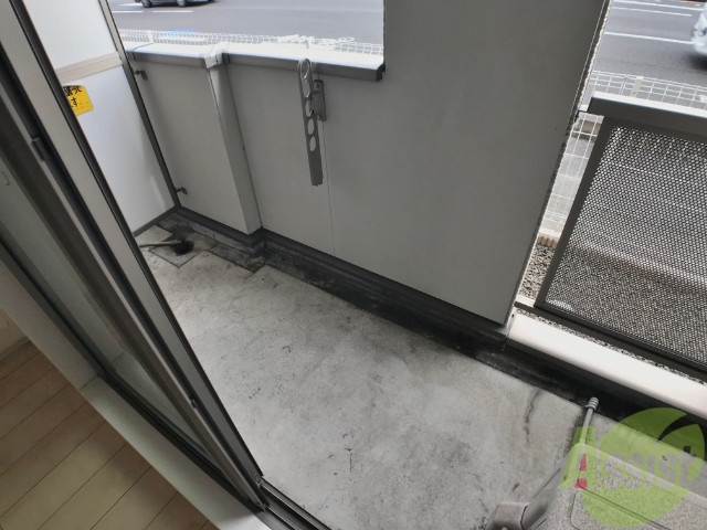 バルコニー　こちらはバルコニー。洗濯物が干せるようになっています。