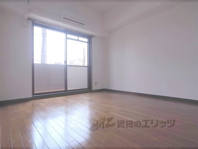 居室・リビング　居室