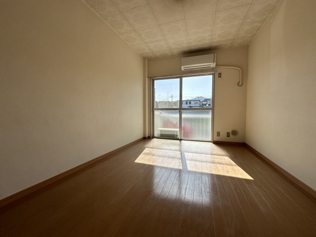 その他　別部屋参考写真です