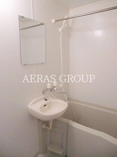 バス・シャワールーム　同仕様参考写真