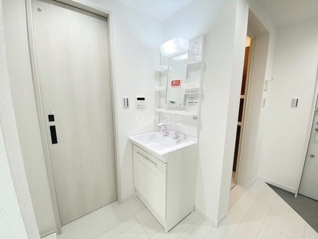 洗面設備　独立洗面台ございます☆