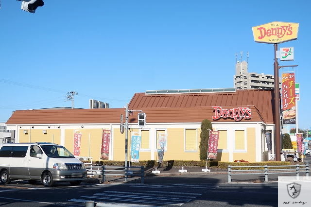 飲食店　デニーズ（飲食店）まで300m