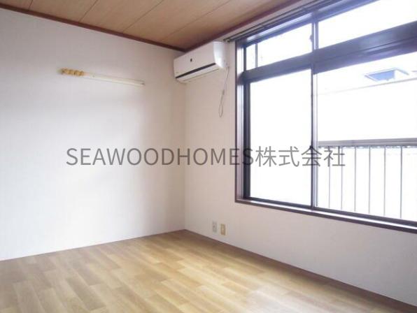 居室・リビング　日当たり良好◎明るく気持ちのいいお部屋です。