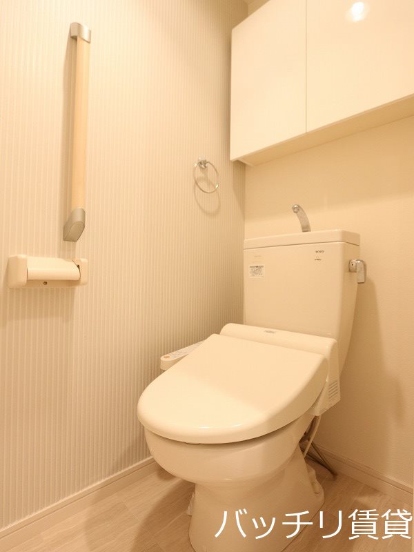 トイレ　同型タイプの為、現状を優先致します。