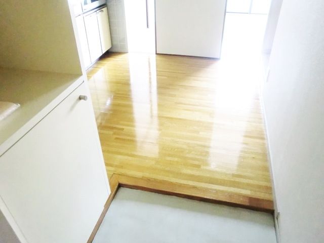 玄関　★お問い合わせはタウンハウジング祖師ヶ谷大蔵店★