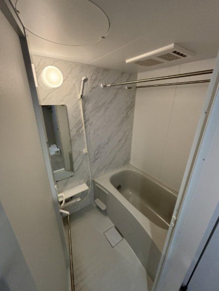 バス・シャワールーム　バス