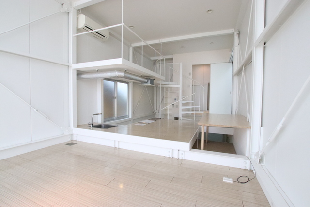 居室・リビング　１６帖のＬＤＫ♪