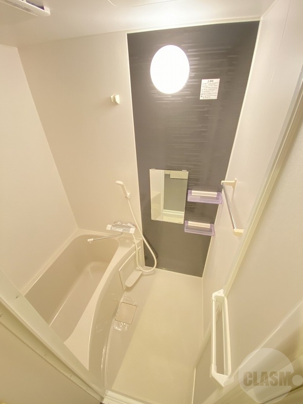 バス・シャワールーム　別部屋の写真