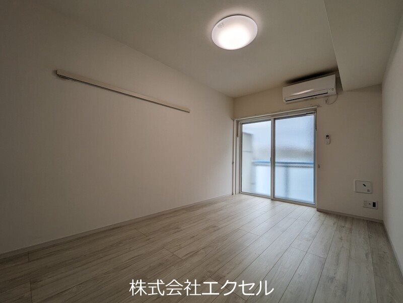 居室・リビング　エアコン完備で年中快適にお過ごし頂けます。