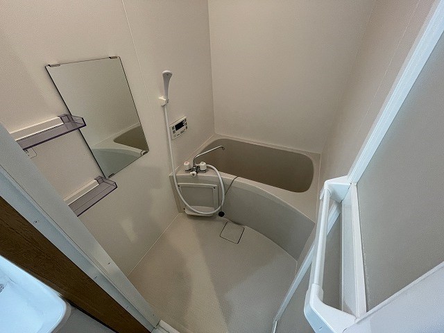 バス・シャワールーム　別間取り・別部屋部屋（302号室の写真です）