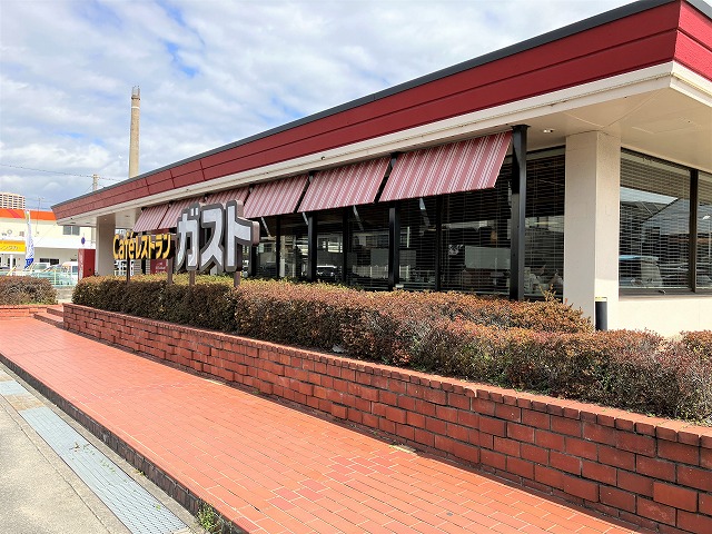 飲食店　ガスト尼崎立花店（飲食店）まで794m