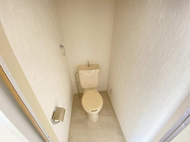 トイレ　WC