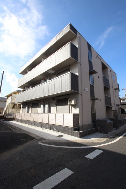 建物外観　◆大和ハウス施工◆地上　３　階建て鉄骨マンション