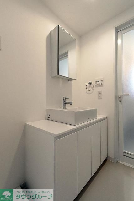 洗面設備　※写真は同タイプ住戸です。