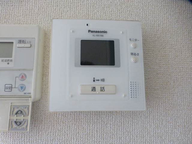 セキュリティ　急な訪問者をモニターで確認出来る　TVドアホン