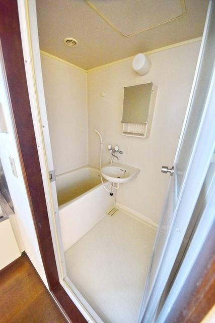 バス・シャワールーム　別部屋参考写真