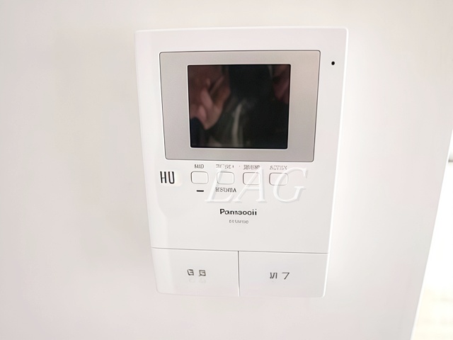 セキュリティ　モニターつきインターホンです。
