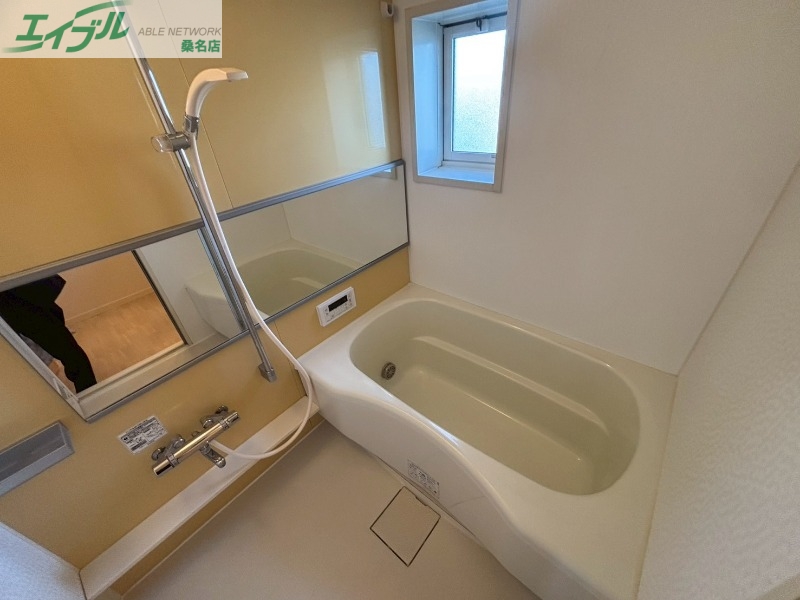 バス・シャワールーム　同型部屋写真です。