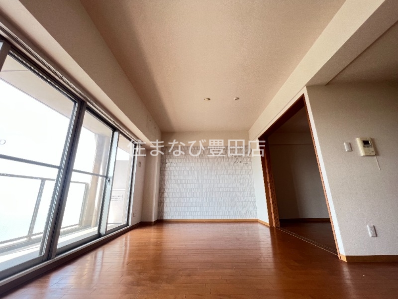 居室・リビング　同型別部屋写真