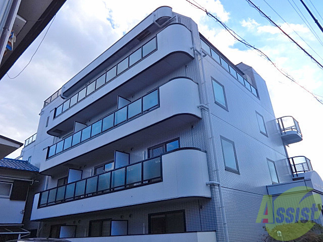 建物外観　豊中市本町　「ベルパレス豊中」