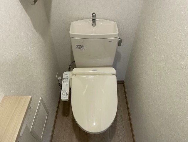 トイレ　トイレ