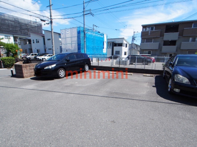 駐車場　外観写真（昼）