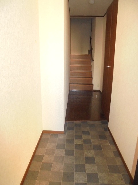 玄関　広々とした玄関