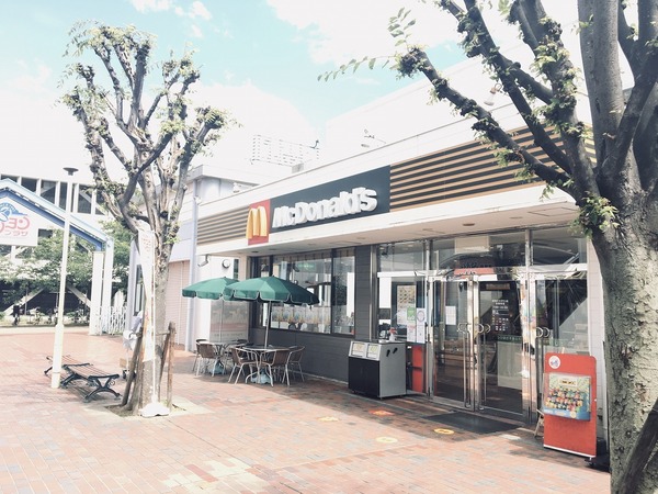 飲食店　マクドナルド（飲食店）まで470m