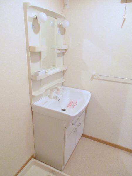 洗面設備　写真は別のお部屋のイメージです　現況優先