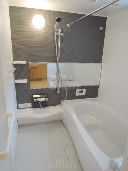 バス・シャワールーム　※別のお部屋のお写真です。御参考までに。