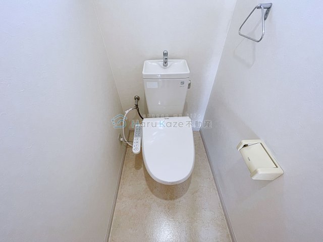 名鉄名古屋本線 桜駅 徒歩5分 2階建 築26年のトイレ写真