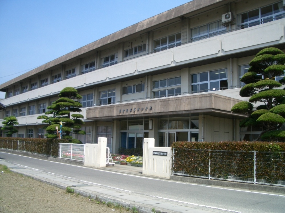 小学校　三豊市立 笠田小学校（小学校）まで778m