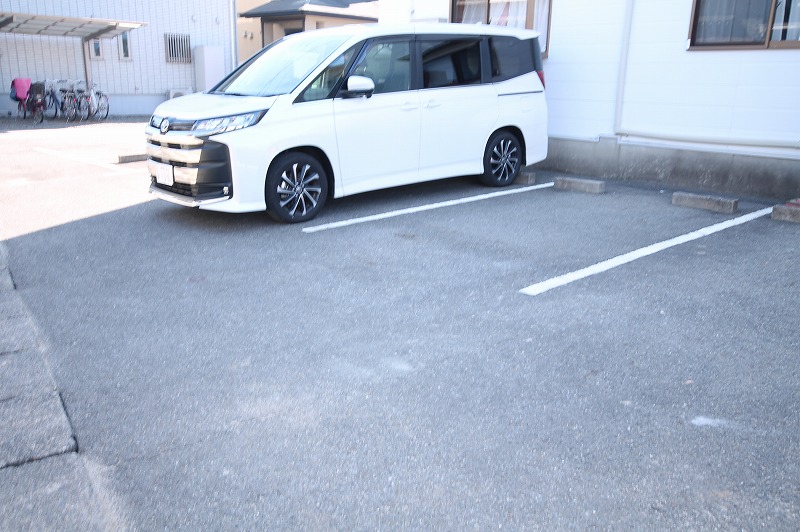 駐車場　駐車スペースもあります