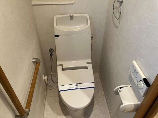 トイレ　コンパクトで使いやすいトイレです
