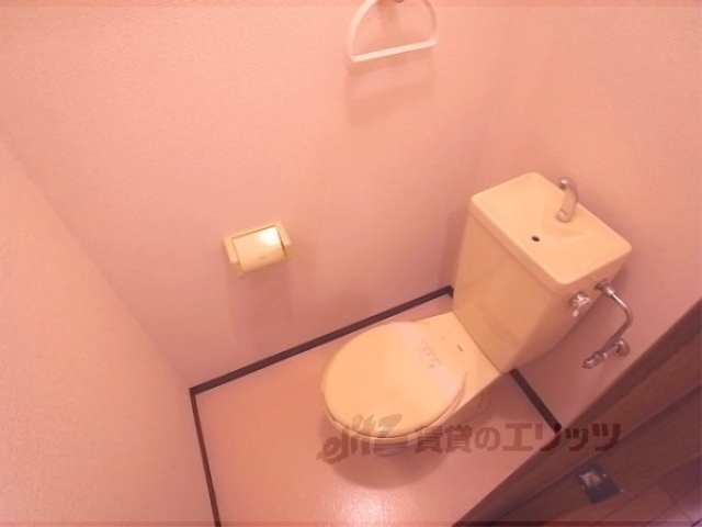 トイレ　独立したトイレで落ち着きますね