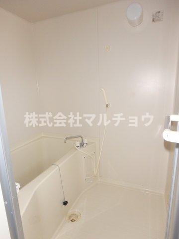 バス・シャワールーム　落ち着いた空間のお風呂です