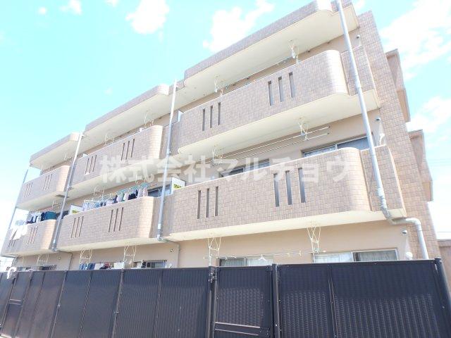 建物外観　落ち着いた雰囲気の外観です