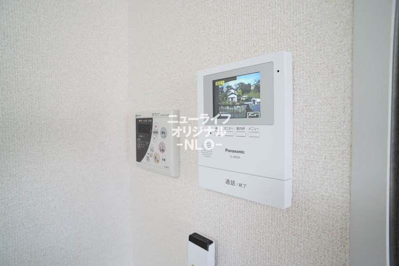 セキュリティ　室内から来訪者を確認できるTVモニターホン付で安心です☆