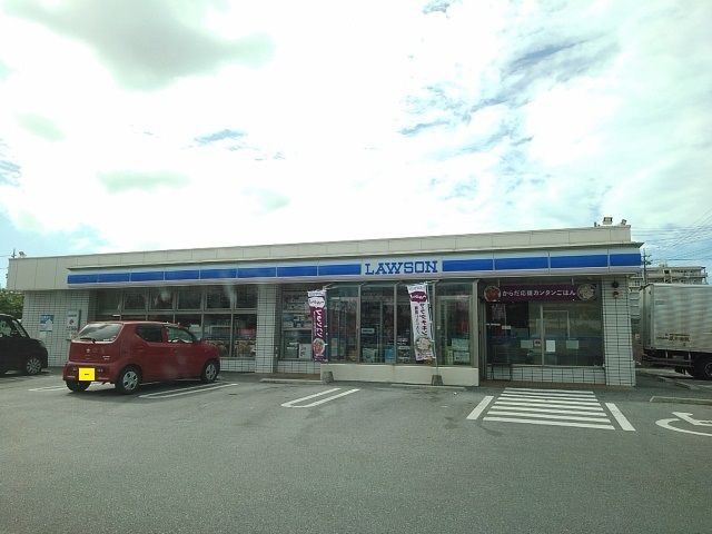 コンビニ　ローソンうるま江洲店（コンビニ）まで170m