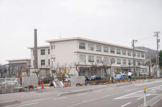 高校・高専　石川県立金沢錦丘高校（高校・高専）まで348m