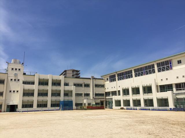 小学校　門真市立小学校古川橋小学校（小学校）まで908m