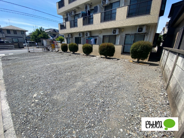 駐車場　■敷地内駐車場