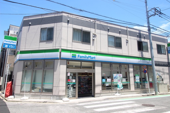 コンビニ　ファミリーマート大曽根店（コンビニ）まで80m
