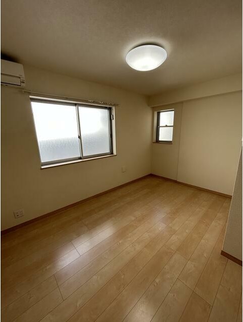 居室・リビング　開放感のあるゆったりとしたお部屋です♪