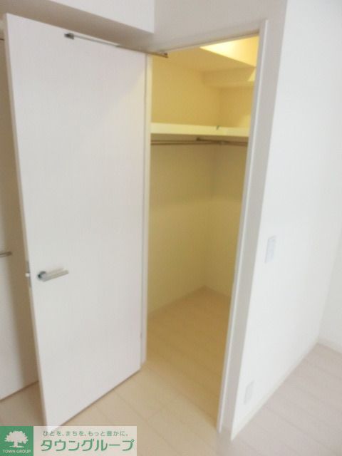収納　ウォークインクロゼット、お洋服が多くても困りません