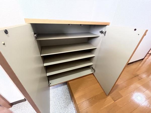 その他設備　下駄箱あります！