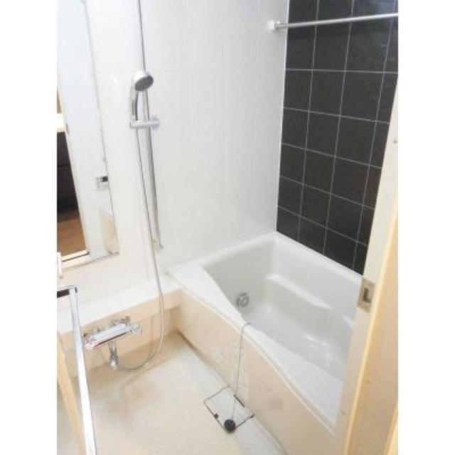 バス・シャワールーム　※写真は同タイプ住戸です。